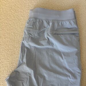 LuluLemon Zeroed in 5" Short